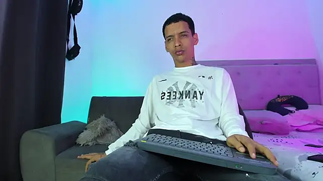 twinkDuohot online show from 05/27/26, 11:56