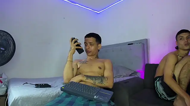 twinkDuohot online show from 05/15/26, 11:03