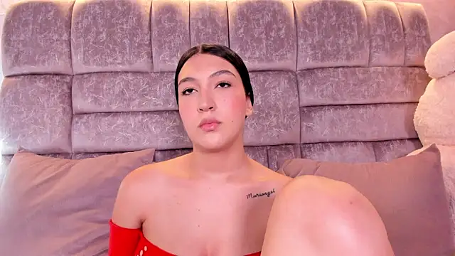chloeriveraa online show from 09/25/25, 10:16