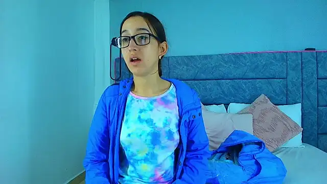 Snapshot of alaska__williams__ chatting on 11/24/25, 11:49 alaska williams online show from 11/24/25, 11:49