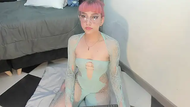 sophia arevalo online show from 03/07/26, 03:13