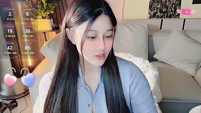 Snapshot of Auu-777 chatting on 04/19/26, 01:17 Auu-777 online show from 04/19/26, 01:17
