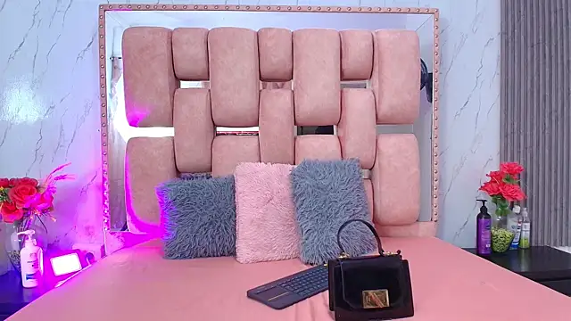 SofiaSommers online show from 10/08/25, 02:18