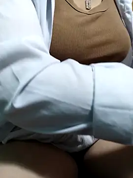 Snapshot of Tasu774 chatting on 11/14/25, 01:20 Tasu774 online show from 11/14/25, 01:20