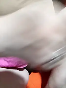 Snapshot of Tasu774 chatting on 10/05/25, 11:17 Tasu774 online show from 10/05/25, 11:17