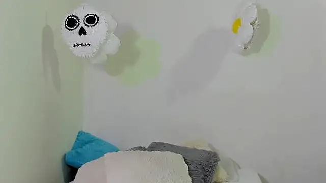 Naomi Flame online show from 10/22/25, 08:08