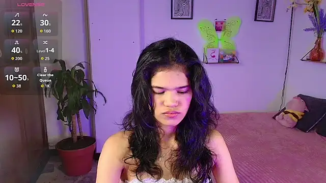 emycarver09 online show from 11/01/25, 12:10