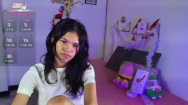 emycarver09 online show from 11/08/25, 11:36