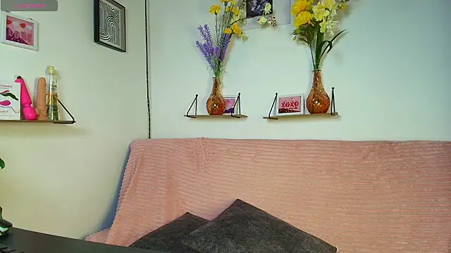 emycarver09 online show from 09/24/25, 12:00