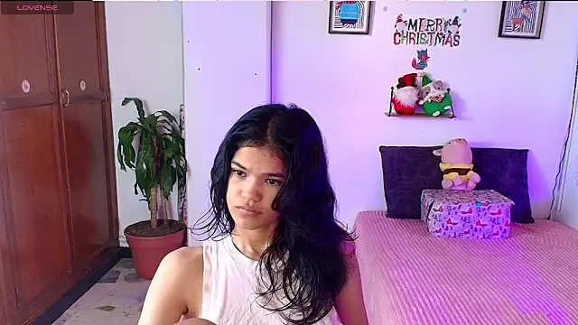 emycarver09 online show from 12/14/25, 11:49