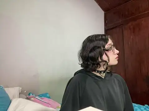 sukubo   online show from 11/29/25, 04:56