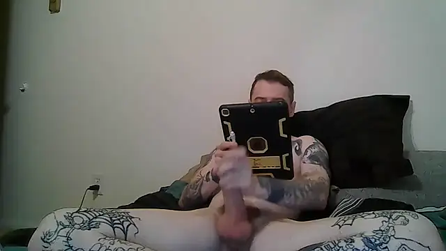 Snapshot of Mr_nightfall chatting on 06/13/26, 10:24 Mr nightfall online show from 06/13/26, 10:24