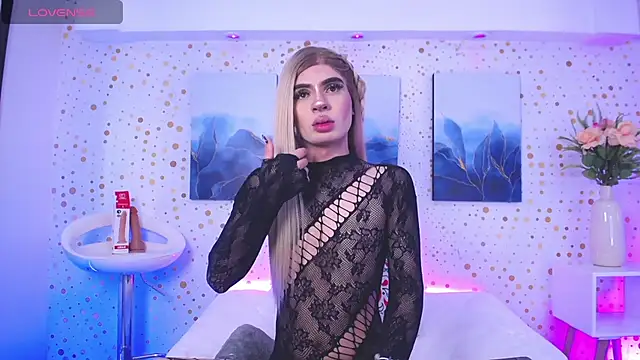 Emily Vaughan online show from 09/28/25, 03:46