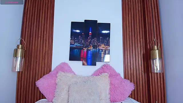 Emily Vaughan online show from 10/05/25, 03:19