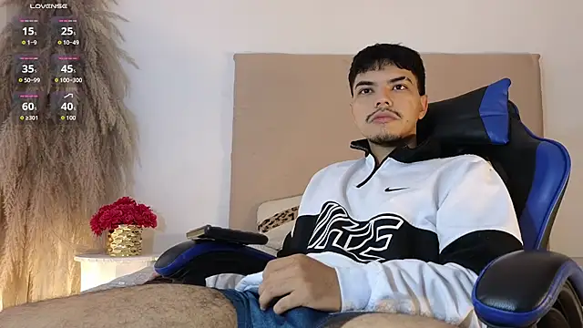 Snowlann online show from 11/21/25, 12:59