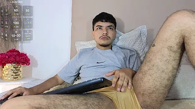 Snowlann online show from 11/18/25, 12:30