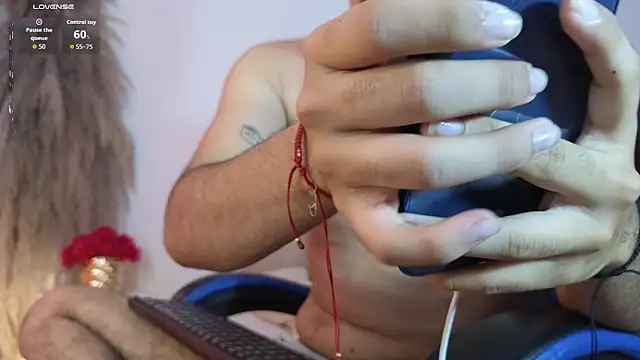 Snowlann online show from 10/30/25, 12:58