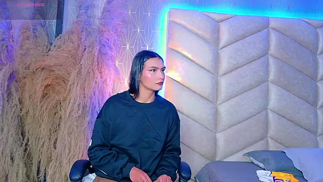 samiradoll online show from 10/21/25, 04:45