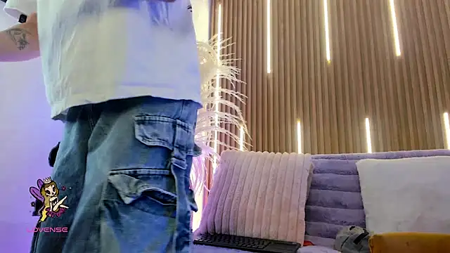 ArianaSantana online show from 11/21/25, 12:48