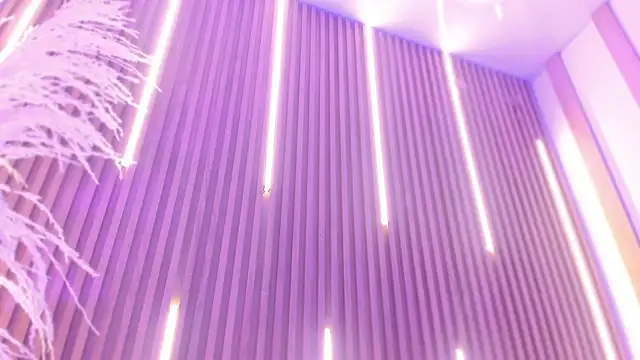 ArianaSantana online show from 12/15/25, 01:06