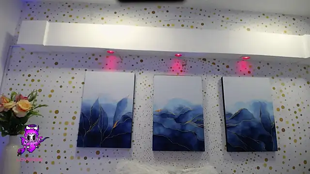 ArianaSantana online show from 11/08/25, 12:31