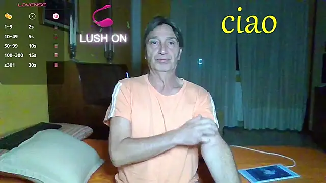 Snapshot of lattediyak chatting on 10/07/25, 12:55 lattediyak online show from 10/07/25, 12:55