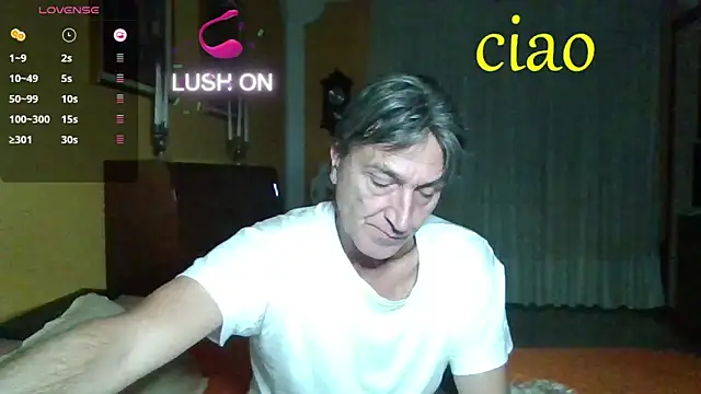 Snapshot of lattediyak chatting on 09/29/25, 01:56 lattediyak online show from 09/29/25, 01:56