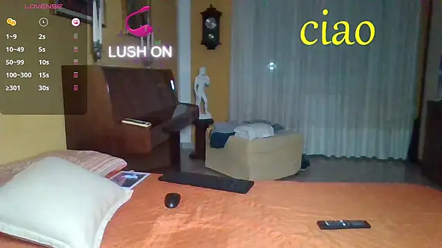 lattediyak online show from 10/31/25, 01:57