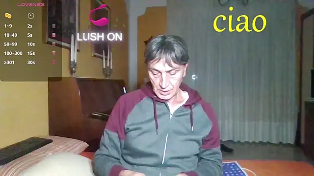 Snapshot of lattediyak chatting on 10/05/25, 02:02 lattediyak online show from 10/05/25, 02:02