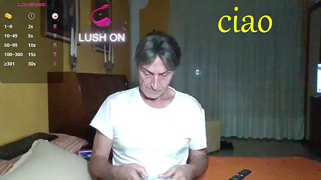 Snapshot of lattediyak chatting on 09/30/25, 01:00 lattediyak online show from 09/30/25, 01:00