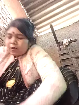 Snapshot of Rashili_jaan chatting on 02/17/26, 03:59 Rashili jaan online show from 02/17/26, 03:59