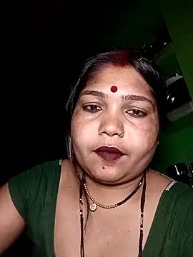 Snapshot of Rashili_jaan chatting on 03/26/26, 02:37 Rashili jaan online show from 03/26/26, 02:37