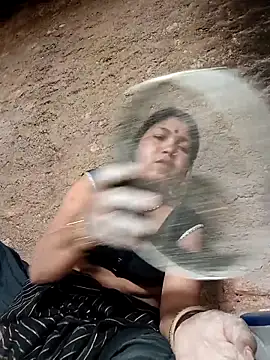 Snapshot of Rashili_jaan chatting on 04/16/26, 02:34 Rashili jaan online show from 04/16/26, 02:34