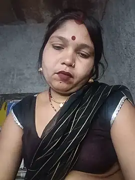 Snapshot of Rashili_jaan chatting on 05/19/26, 02:57 Rashili jaan online show from 05/19/26, 02:57