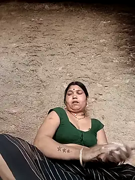 Snapshot of Rashili_jaan chatting on 04/14/26, 02:38 Rashili jaan online show from 04/14/26, 02:38