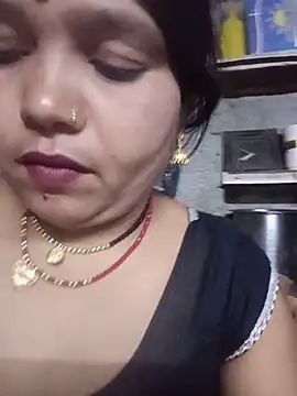 Snapshot of Rashili_jaan chatting on 06/20/26, 02:44 Rashili jaan online show from 06/20/26, 02:44