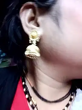 Snapshot of Rashili_jaan chatting on 03/02/26, 11:44 Rashili jaan online show from 03/02/26, 11:44