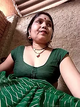 Snapshot of Rashili_jaan chatting on 04/02/26, 11:28 Rashili jaan online show from 04/02/26, 11:28