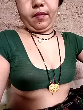 Snapshot of Rashili_jaan chatting on 02/26/26, 04:01 Rashili jaan online show from 02/26/26, 04:01