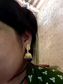 Snapshot of Rashili_jaan chatting on 04/01/26, 02:02 Rashili jaan online show from 04/01/26, 02:02