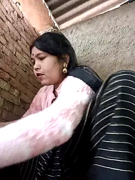 Snapshot of Rashili_jaan chatting on 02/19/26, 03:14 Rashili jaan online show from 02/19/26, 03:14