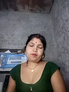 Snapshot of Rashili_jaan chatting on 05/13/26, 02:46 Rashili jaan online show from 05/13/26, 02:46