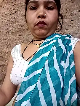 Snapshot of Rashili_jaan chatting on 03/07/26, 10:32 Rashili jaan online show from 03/07/26, 10:32