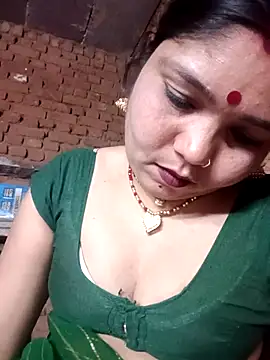 Snapshot of Rashili_jaan chatting on 04/01/26, 02:36 Rashili jaan online show from 04/01/26, 02:36