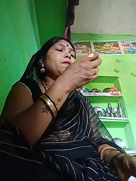 Snapshot of Rashili_jaan chatting on 05/23/26, 03:49 Rashili jaan online show from 05/23/26, 03:49