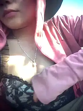 Snapshot of Nh64 chatting on 03/01/26, 09:31 Nh64 online show from 03/01/26, 09:31