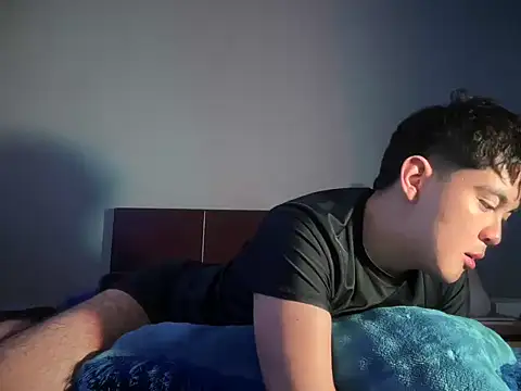 ivy xo online show from 10/11/25, 04:24