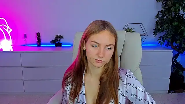 MilaAddams online show from 10/25/25, 06:01