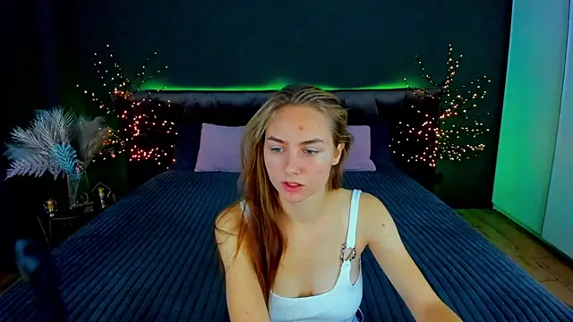 MilaAddams online show from 09/26/25, 05:36