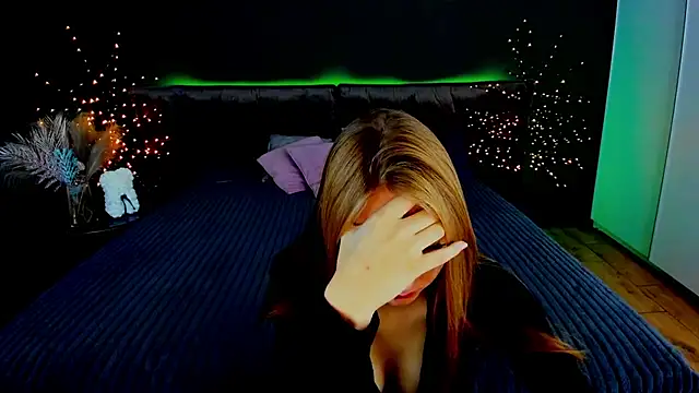 MilaAddams online show from 10/16/25, 05:49